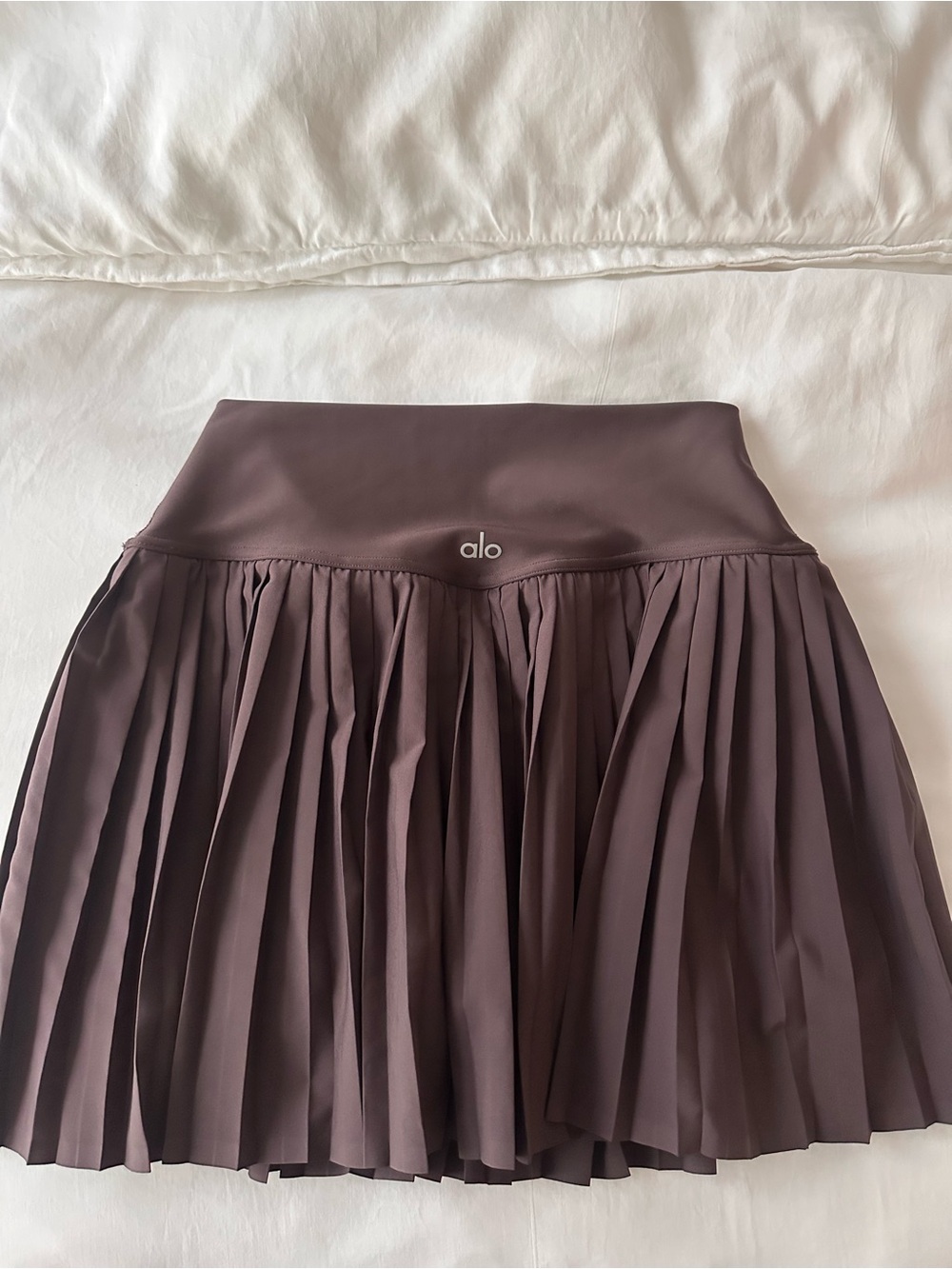 ALO Yoga Pleated Mini Skirt - Plum